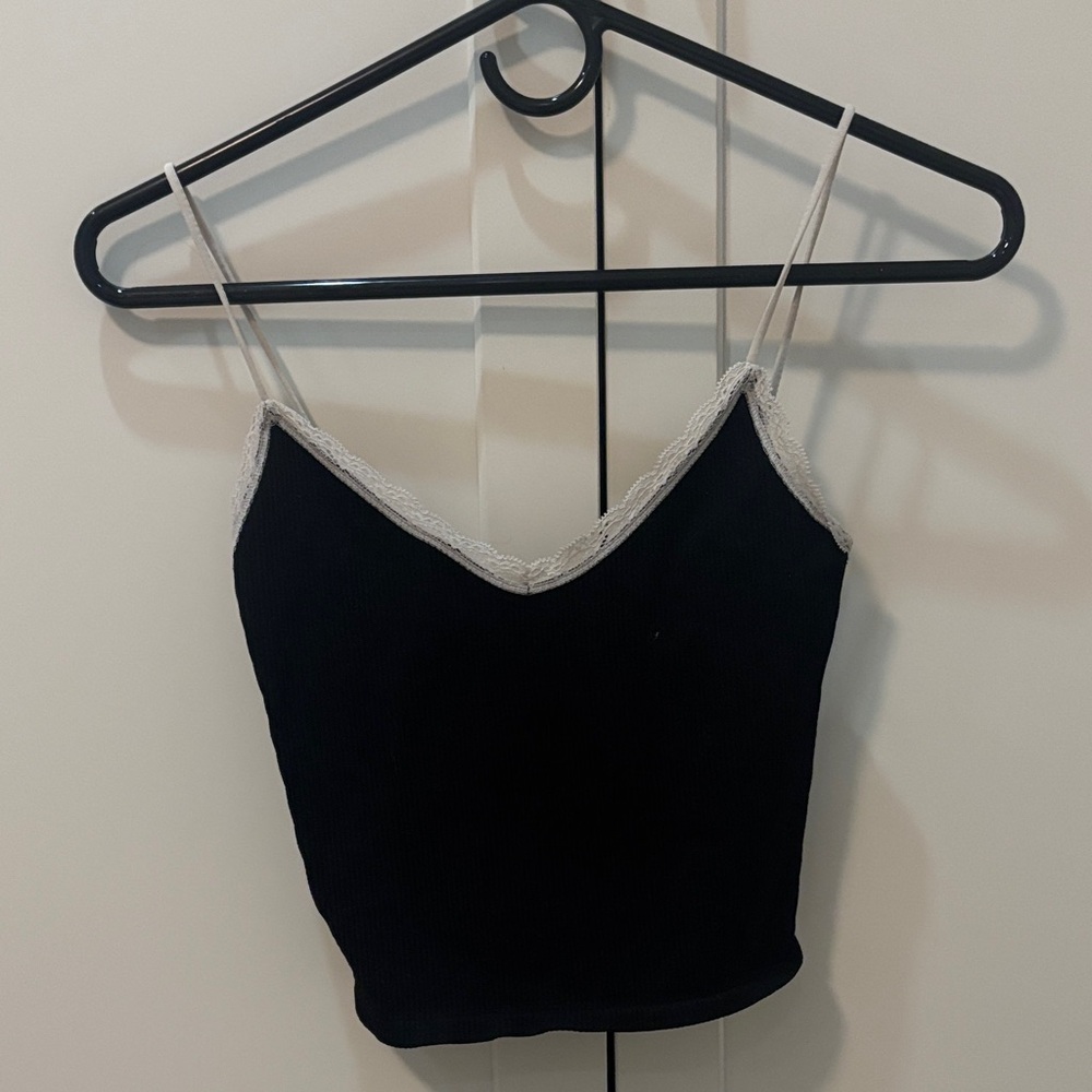 Out From Under Odette Seamless Cropped Cami
